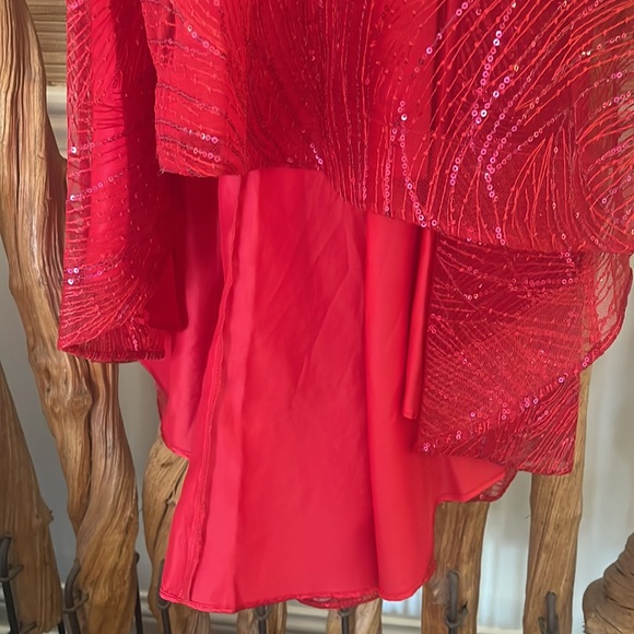 Macy’s Rare Edition Red special occasion dress girls size 12 - Picture 4 of 8